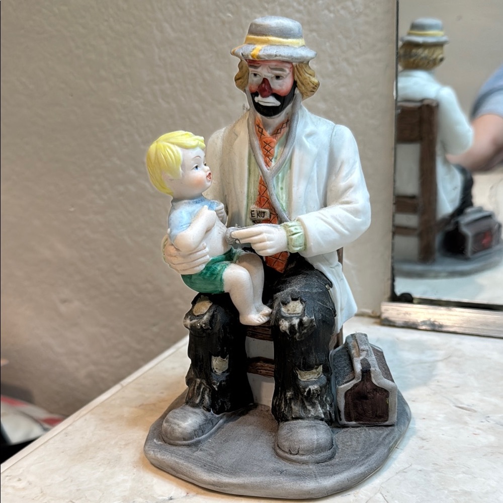 Emmett Kelly Jr Clown and Child Figurine (doctor)